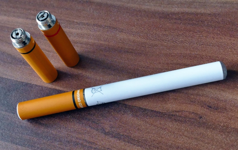e-cigarette-ANDON-min_electronic_cigarette_e_cigarette_nicotine_vapor_vaporizer_smoke_tobacco-663282